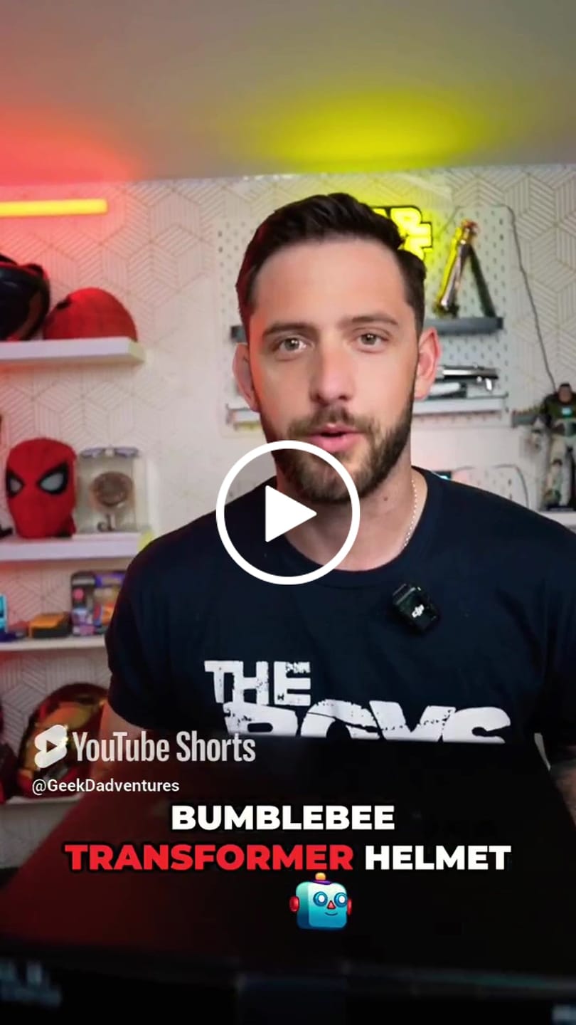 Customer video review of Hasbro Genuine | Bumblebee Helmet | English Voice Control | 1: 1 Real Person Wearable