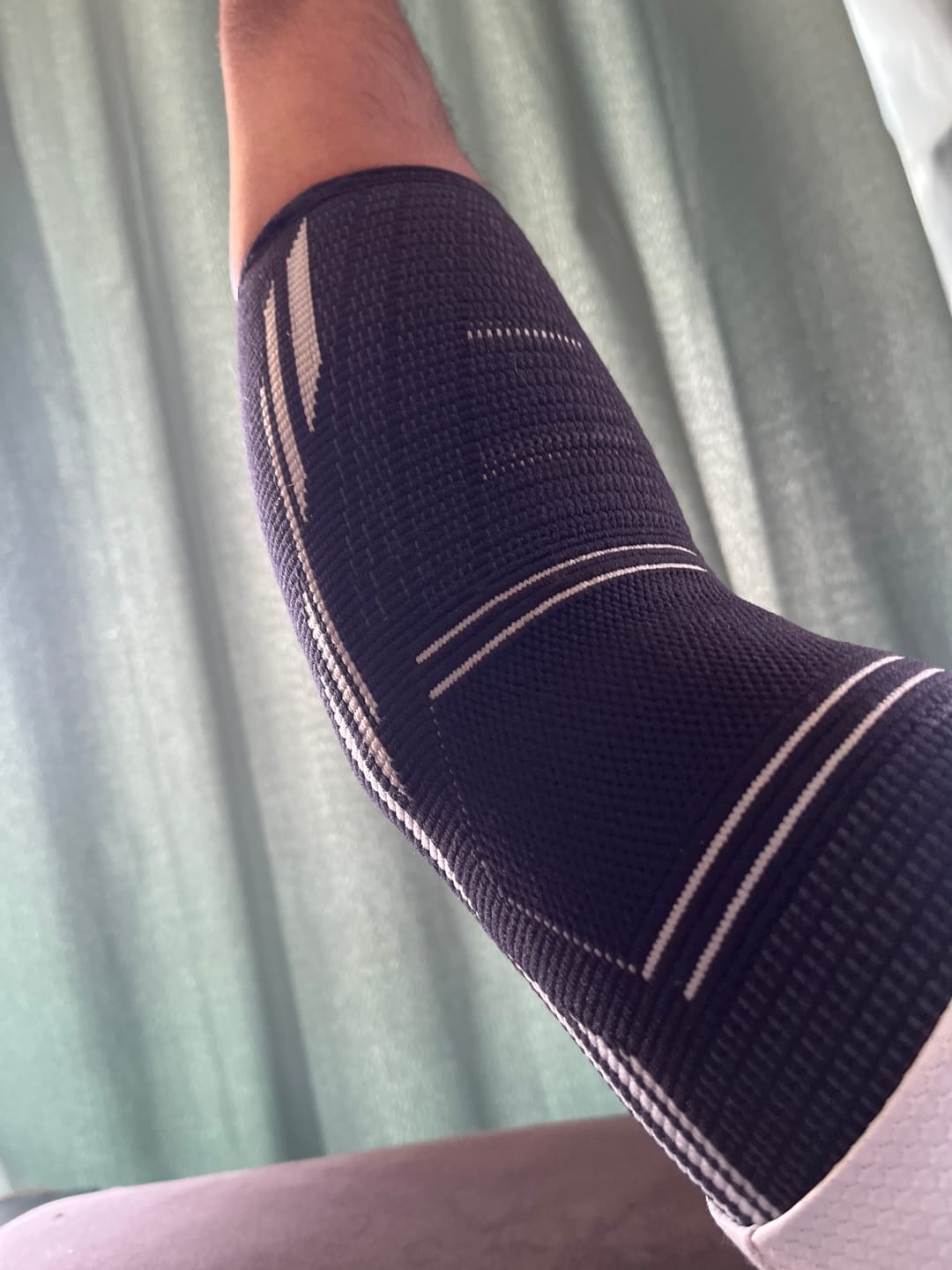 Customer photo review of Maintiens de Compression pour Coudes