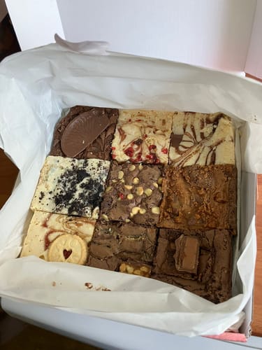 Customer photo review of Brownie & Blondie Mixed Box