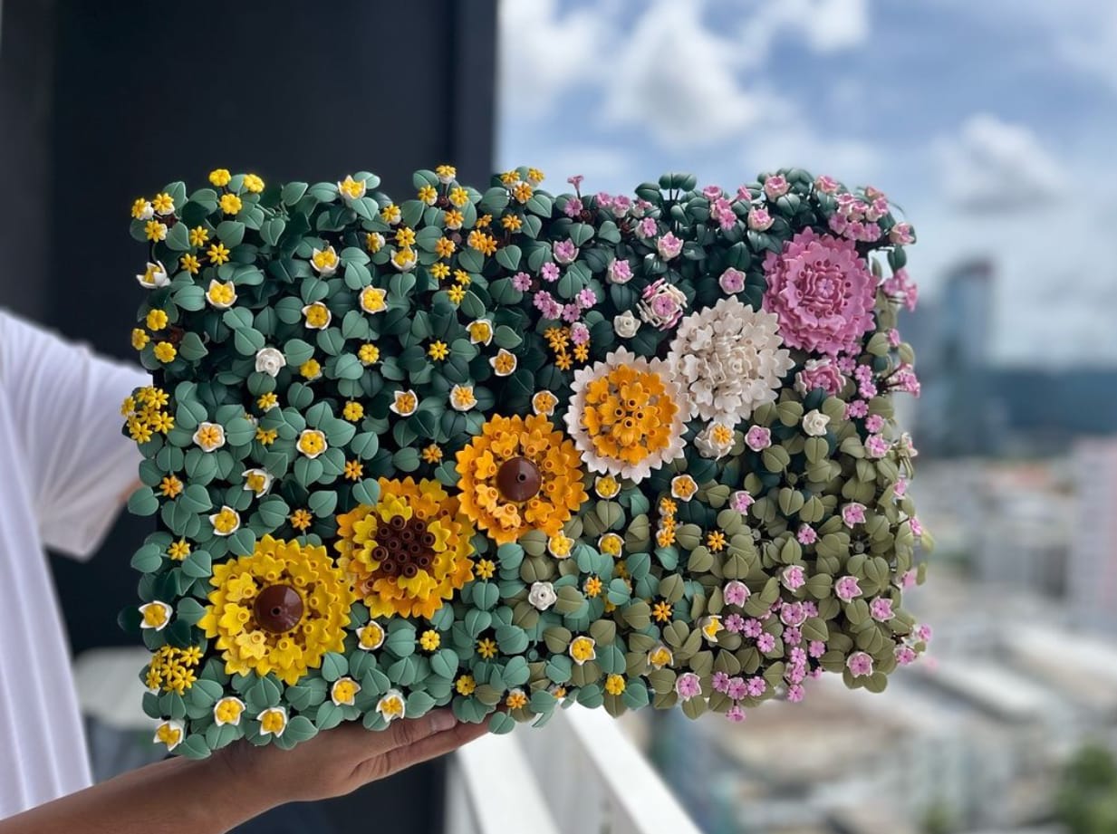 Customer photo review of Sunflower Moss Garden