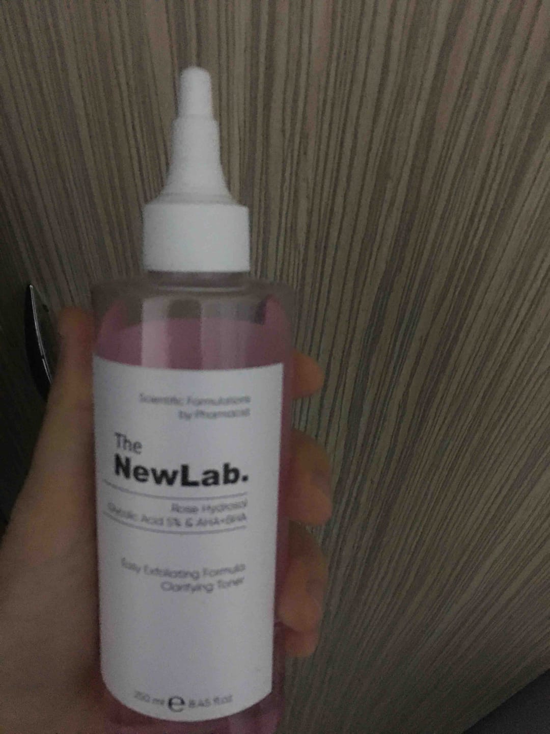 Customer photo review of Revitalisierendes Gesichtswasser Rosenhydrosol Glykolsäure 5% & AHA+BHA