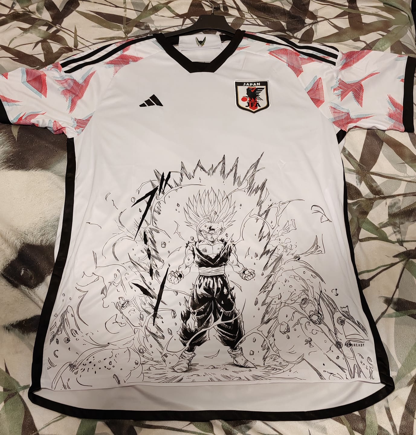 Customer photo review of MAILLOT JAPON 2022/23 - EXTERIEUR EDITION GOHAN SSJ2
