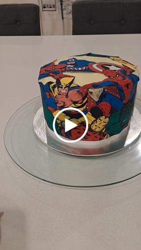 Customer video review of Superhero Marvel Avengers - Edible Icing Cake Wrap