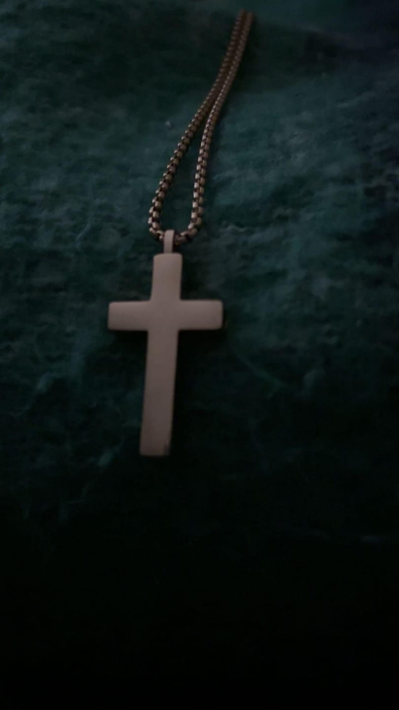 Customer photo review of The Cross ²