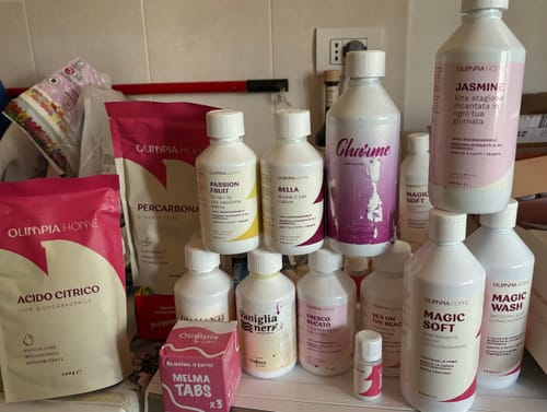 Customer photo review of Magic Wash ml.500 - Il Detersivo Professionale per un Bucato Perfetto