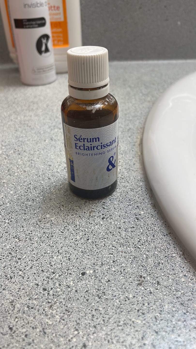 Customer photo review of Fair and White Original Brightening Serum 30 ml / 1 fl oz