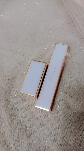 Customer photo review of O.TWO.O GLOW COLOR BOUNCE MOUSSE BLUSH