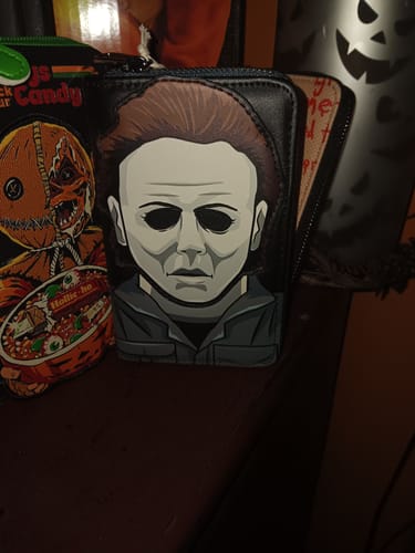 Customer photo review of Loungefly Halloween Michael Myers Zip-Around Wallet