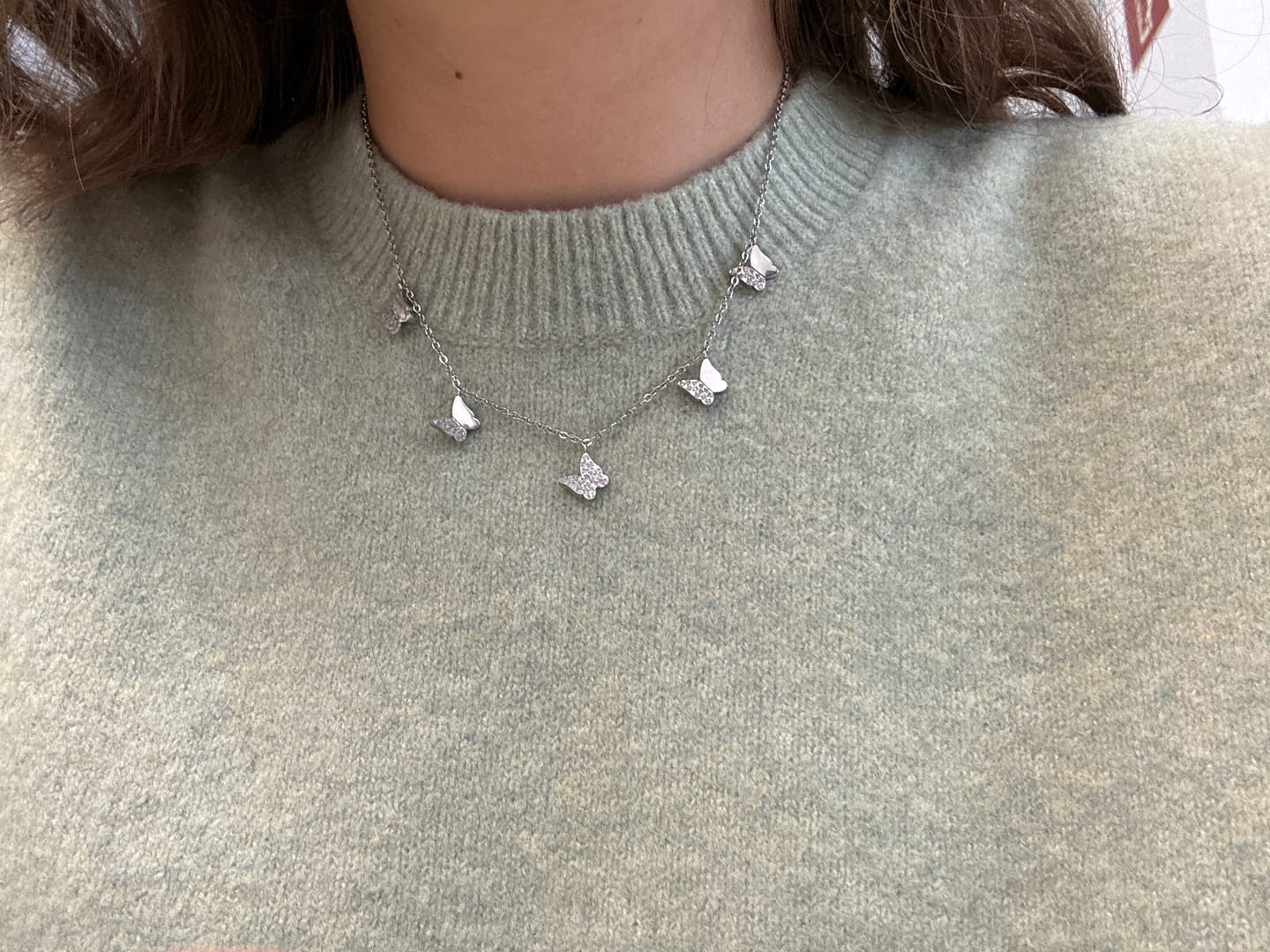 Customer photo review of Crystal Butterfly Halskette | 18K vergoldet