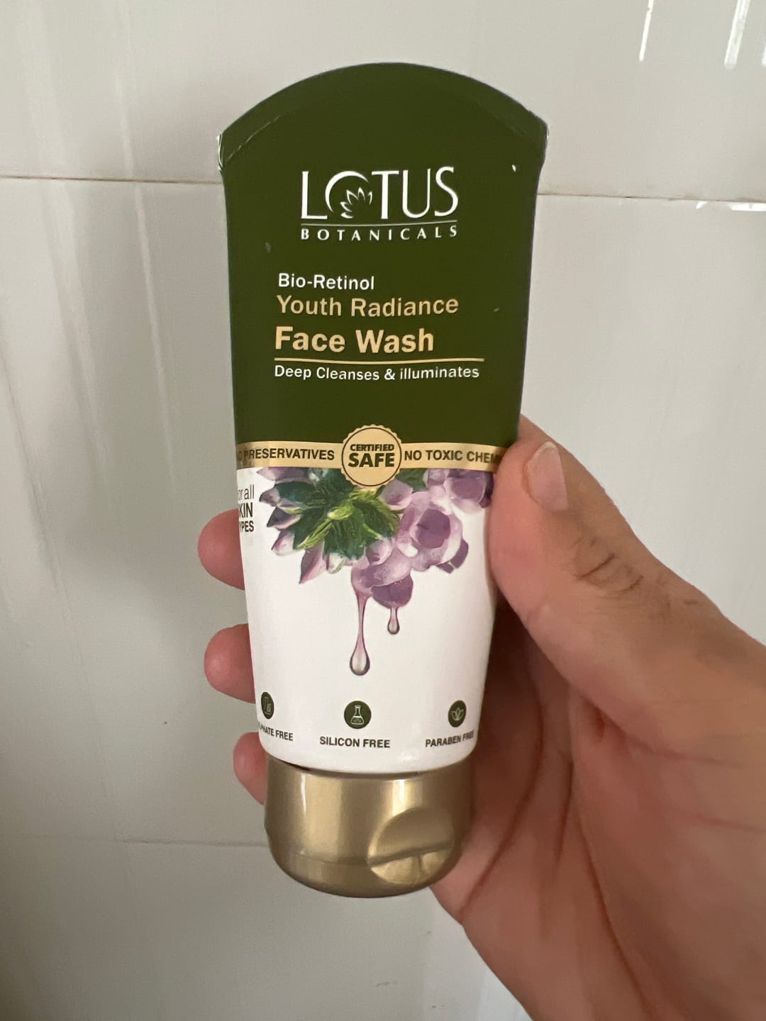 Customer photo review of Bio-Retinol Youth Radiance Anti-Ageing Face Wash