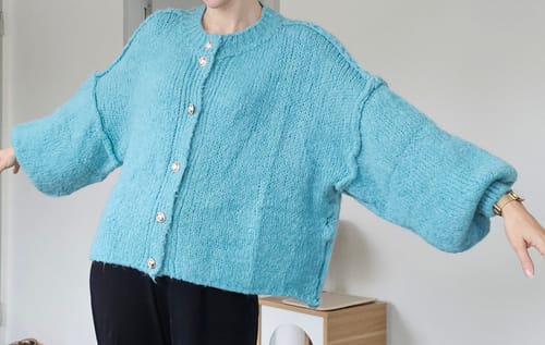 Customer photo review of Oversized Cardigan Short "CozyGlam"