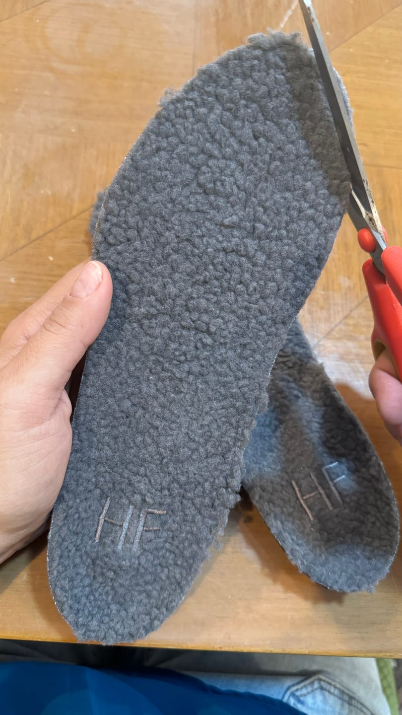Customer photo review of HIKE Winter Insoles – Warm, Comfortable & Shock-Absorbing Foot Pads