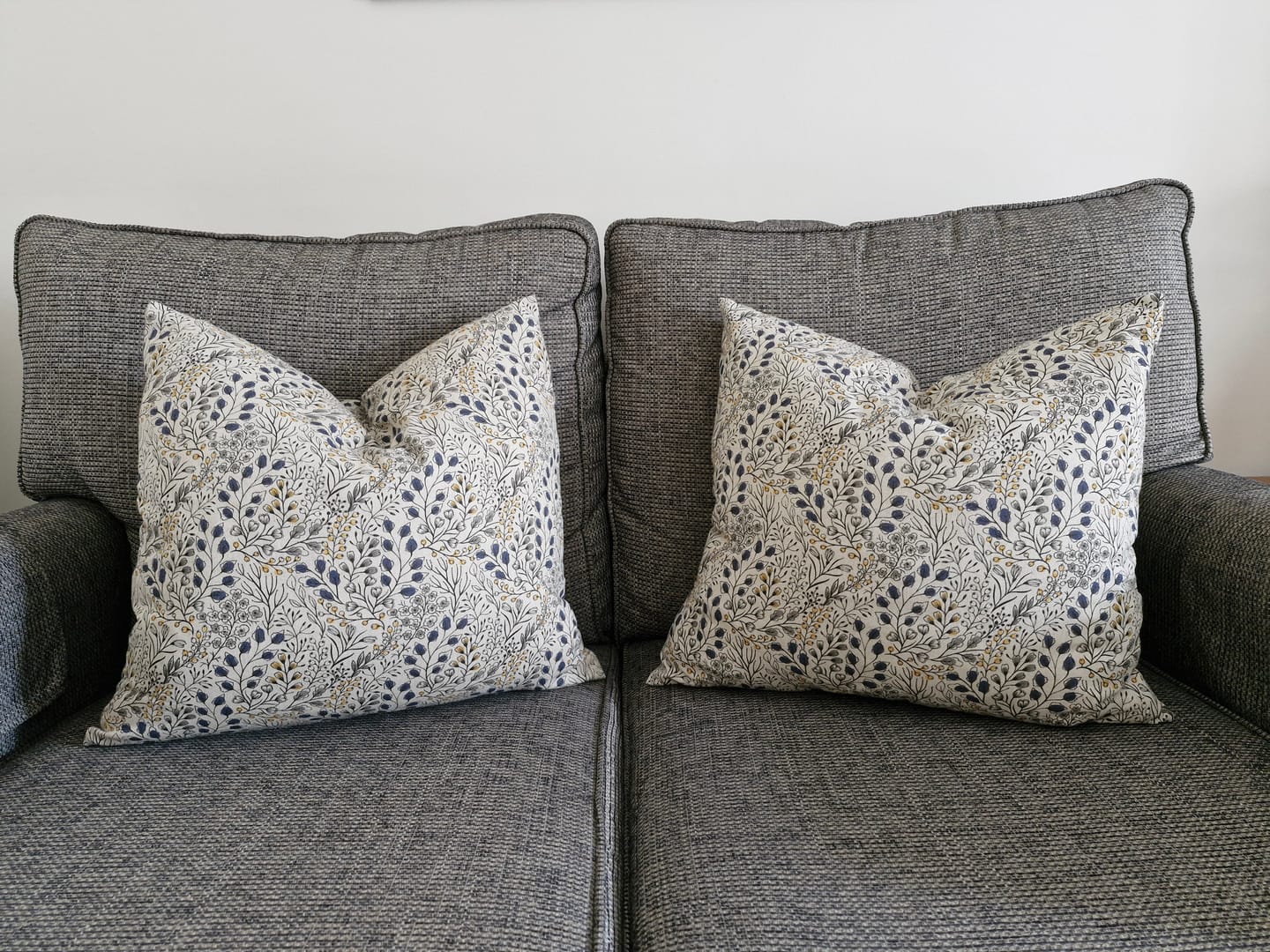 Customer photo review of Trailing Flowers Digital Linen Look Polycotton Fabric