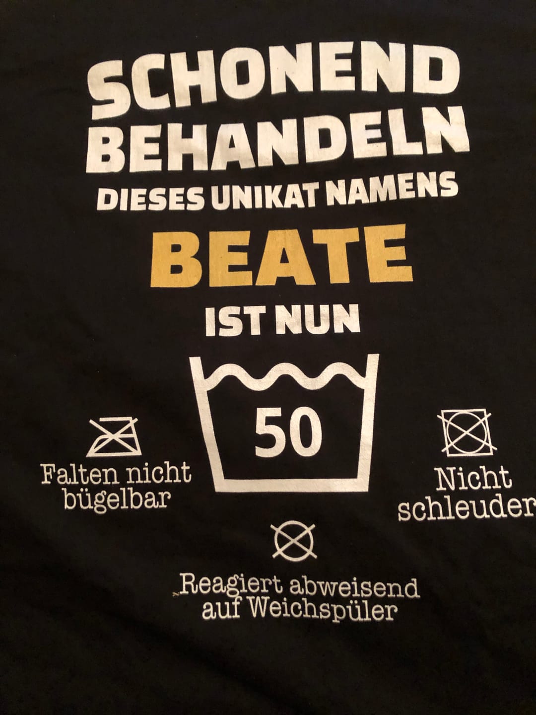 Customer photo review of Lustiges Geburtstags Shirt - Schonend Behandeln - Personalisierbares Herren T-Shirt