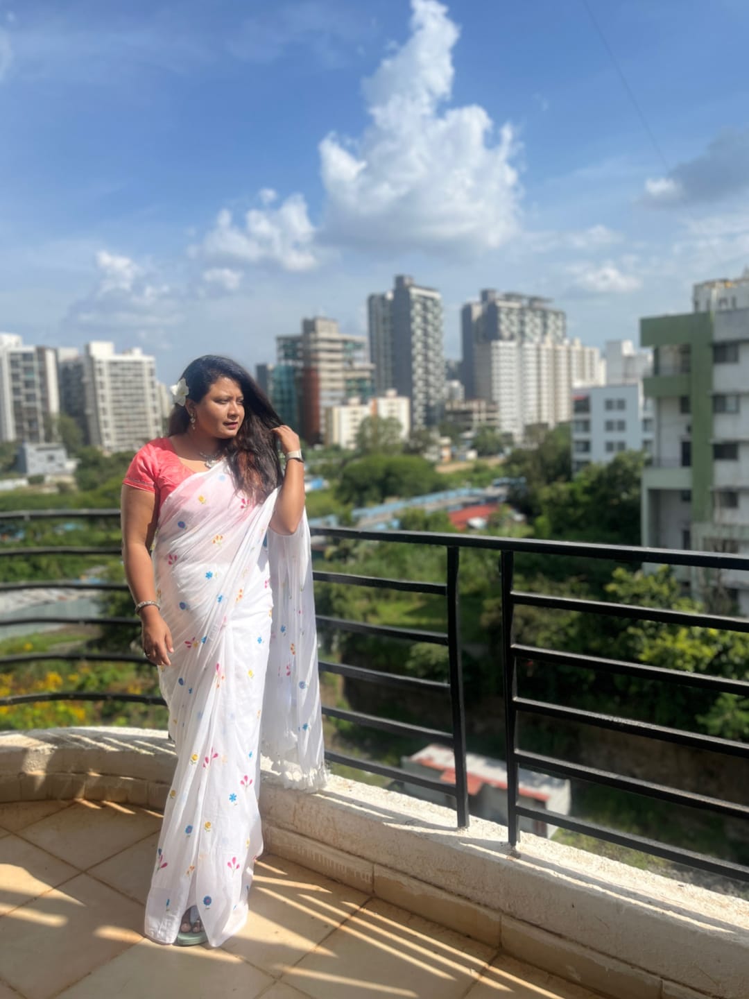 Customer photo review of White Embroidered Mulmul Cotton Saree