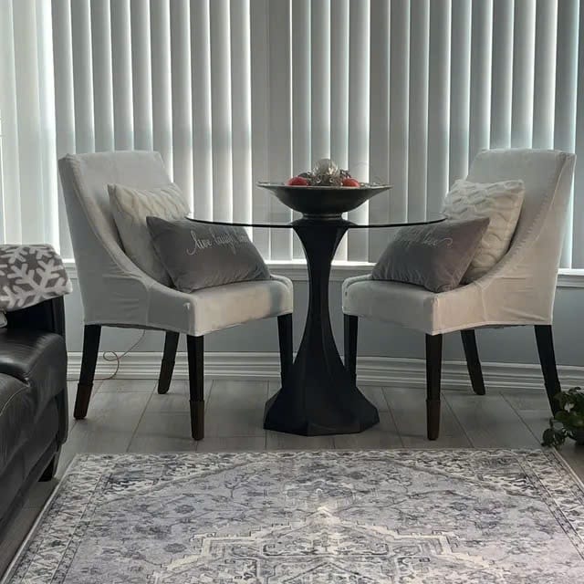 Customer photo review of Table Base 311S Lithe 28H Tulip Legs - Heavy Duty