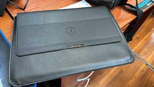 Customer photo review of Funda Notebook Smart Case