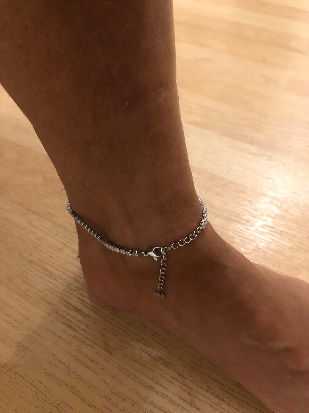 Customer photo review of Tennis Fußkette | 18K vergoldet