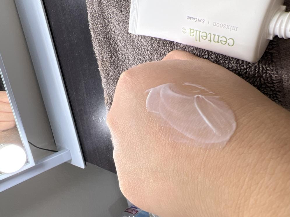 Customer photo review of MIXSOON - Centella Sun Cream SPF 50+ PA++++ 50 GR | Protector Solar