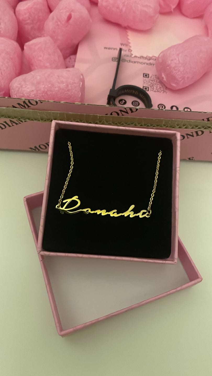 Customer photo review of Signature Namenskette | 18K vergoldet