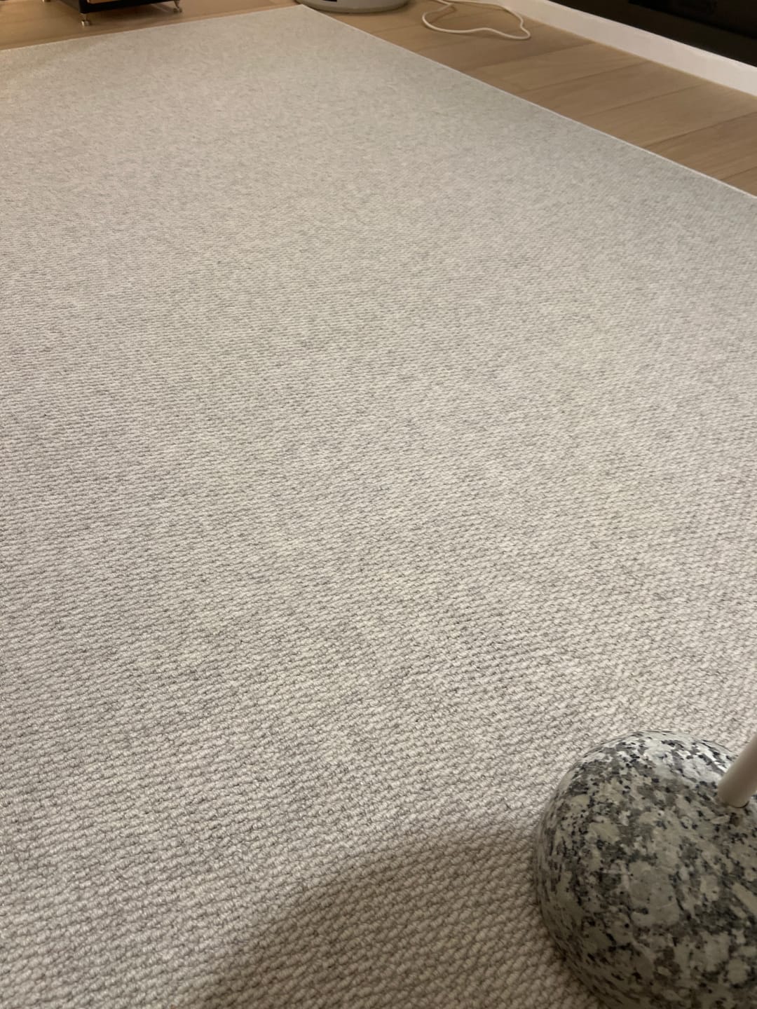 Customer photo review of 羊毛純色簇絨大尺寸客廳臥室地毯 米色駝色灰色