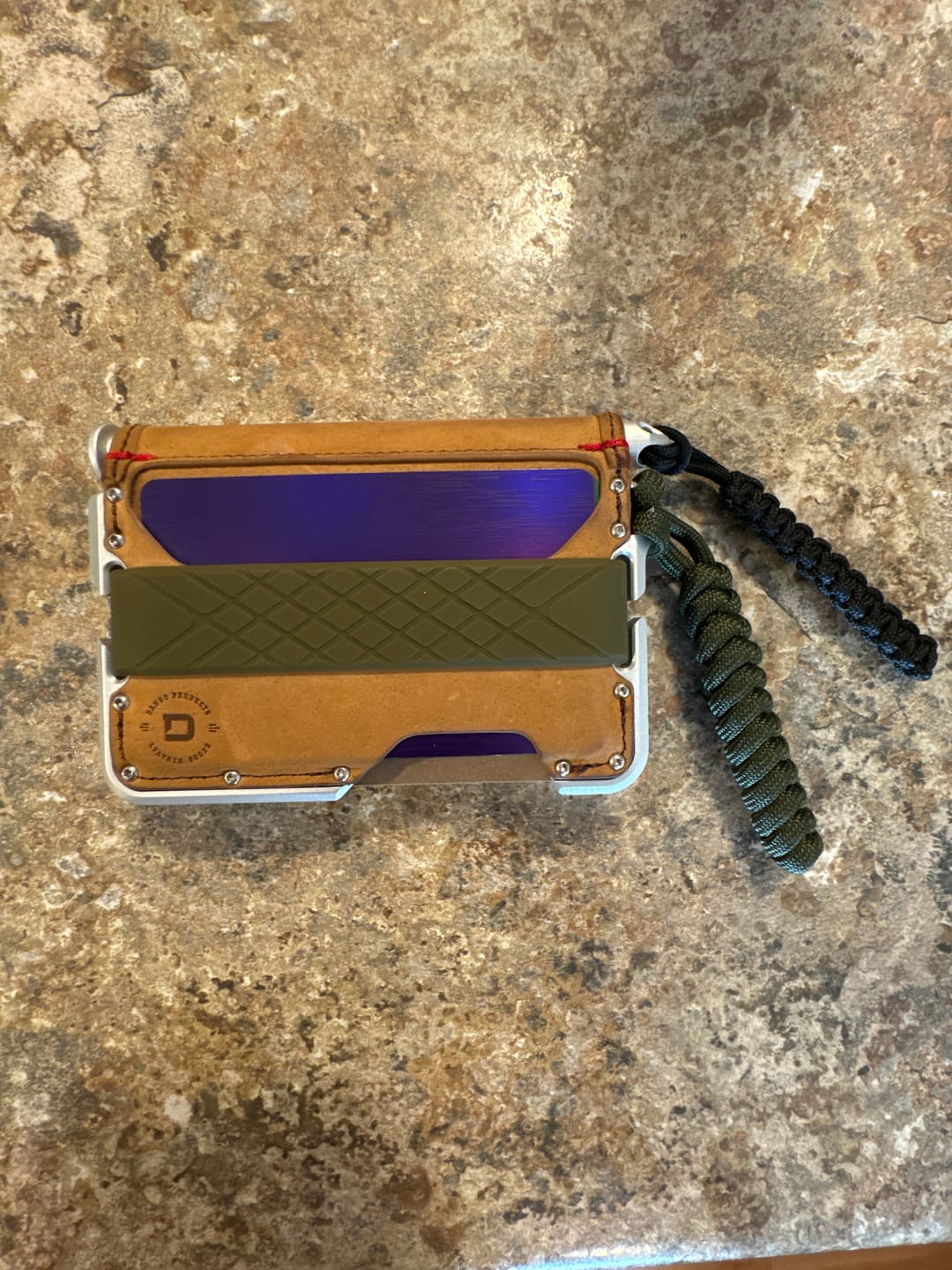 Customer photo review of 550 PARACORDS/LANYARDS