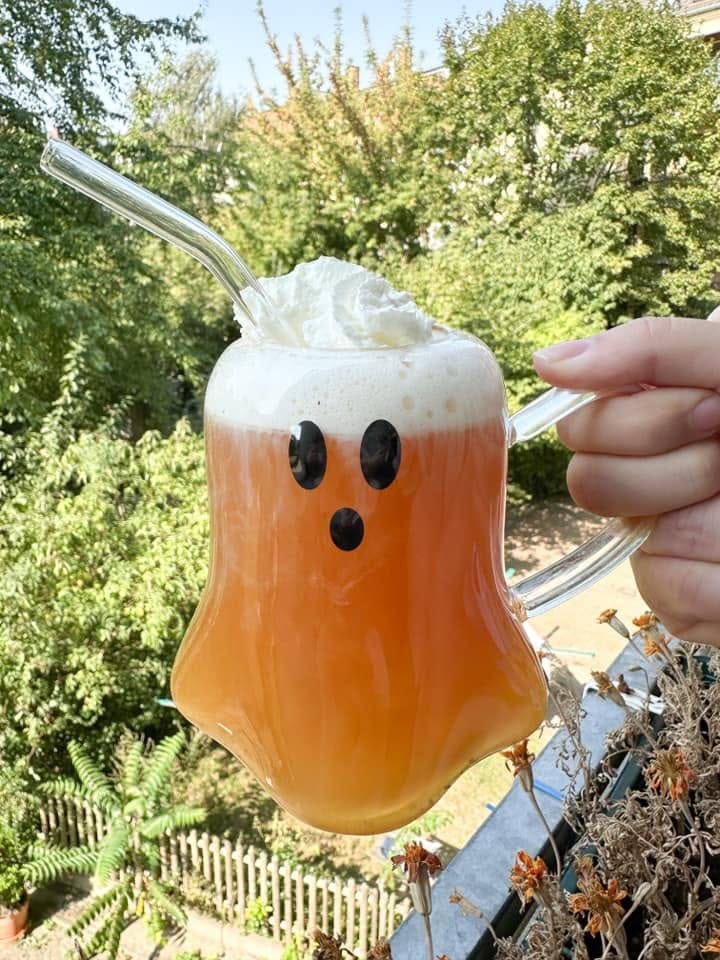 Customer photo review of Geister-Tasse aus Glas