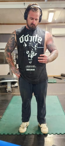 Customer photo review of Wolves - Muscle Singlet - Acid Wash / White