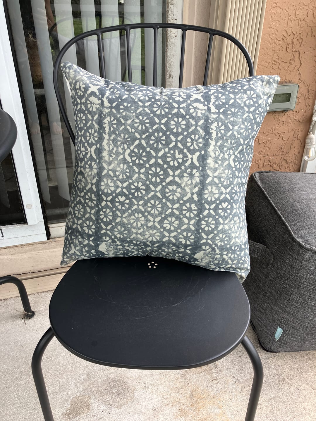 Customer photo review of Diamond Floral - 18" | 22"