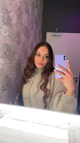 Customer photo review of Emelie Strickjacke - Taupe