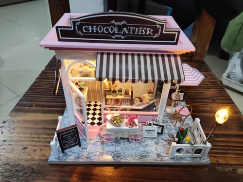 Customer photo review of Cocoa Fantasy DIY Miniature House