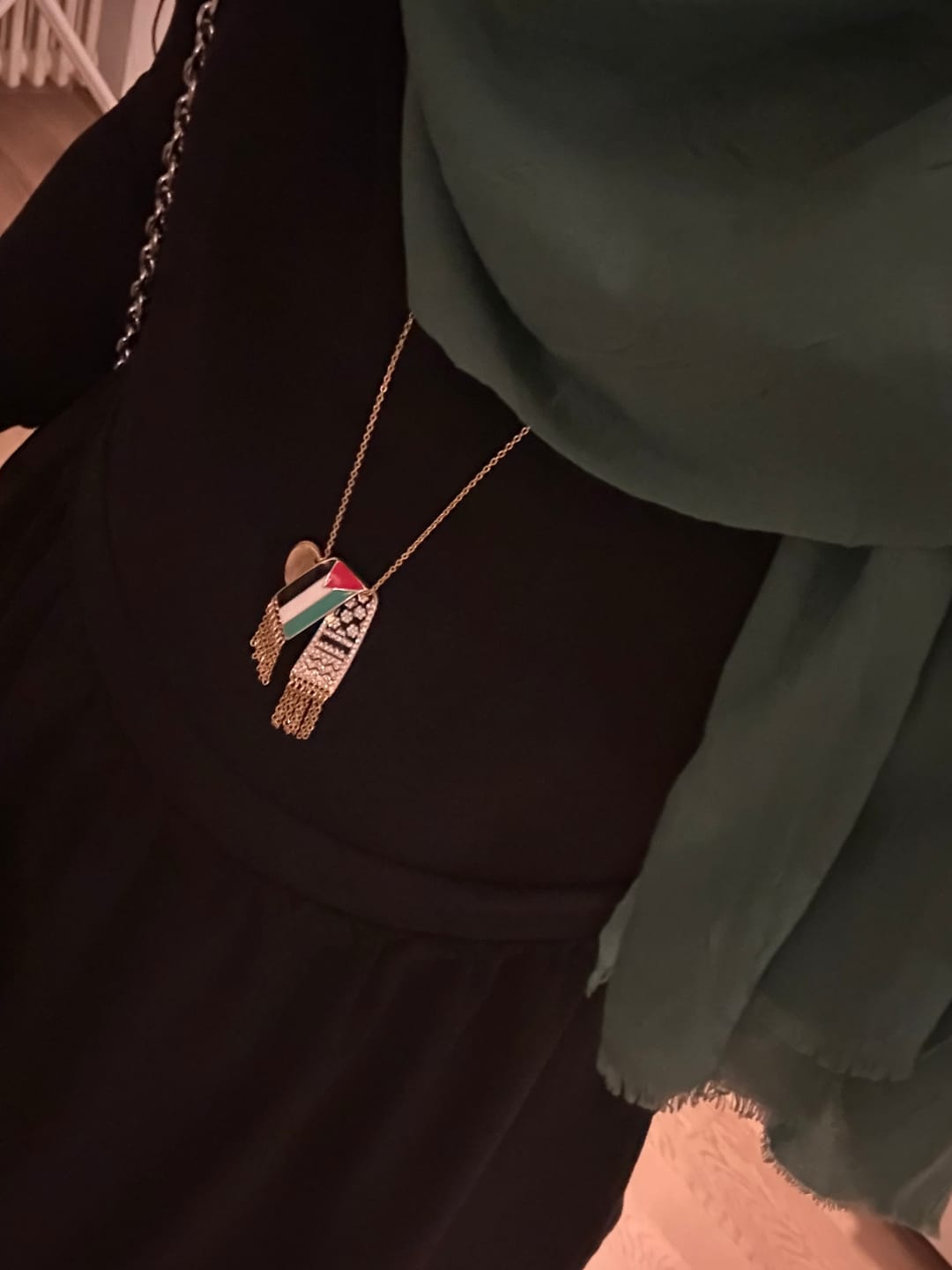 Customer photo review of Keffiyeh Necklace