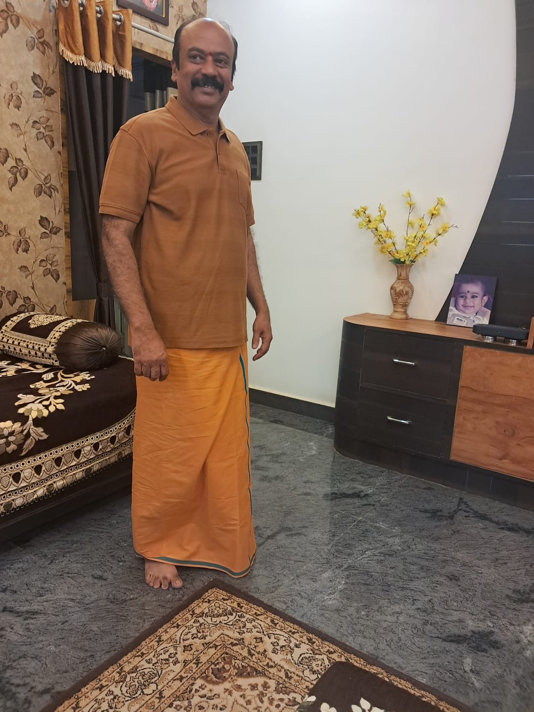 Customer photo review of Rudhran BB - Kavi Pure Cotton Single Dhoti For Men | Uathayam