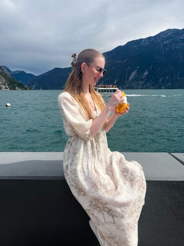 Customer photo review of Maila Musselin Kleid - Weiß/Creme Muster