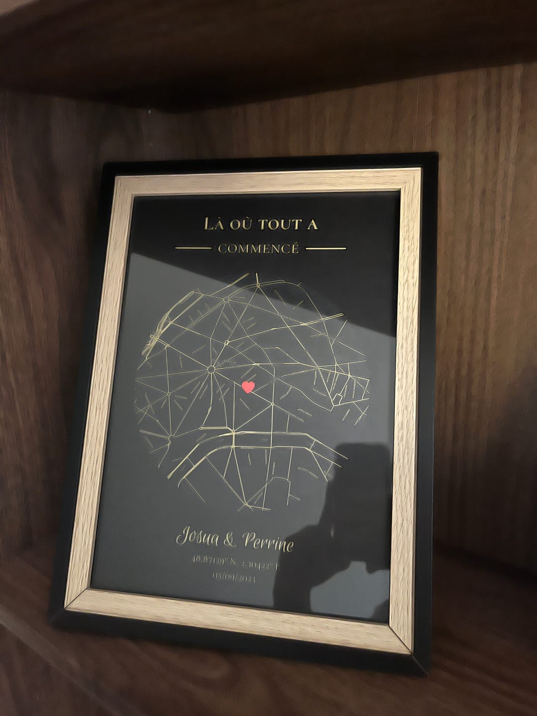 Customer photo review of Là où tout a commencé, Ed. Noir - Affiche personnalisée