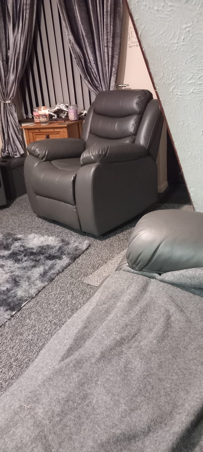Customer photo review of Roma 3 and 2 Seater Recliner Grey