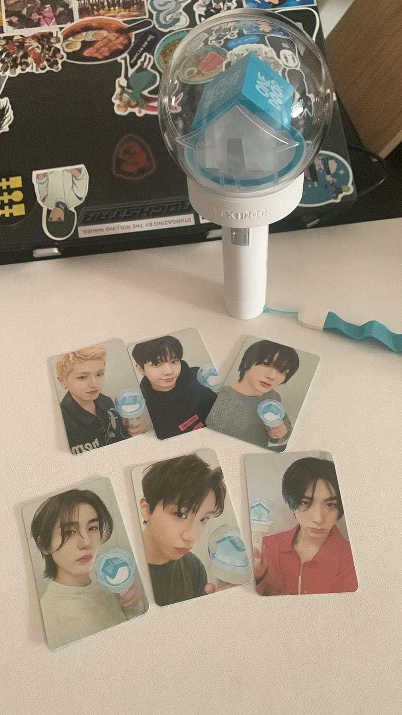Customer photo review of BOYNEXTDOOR - OFFICIAL LIGHT STICK SET