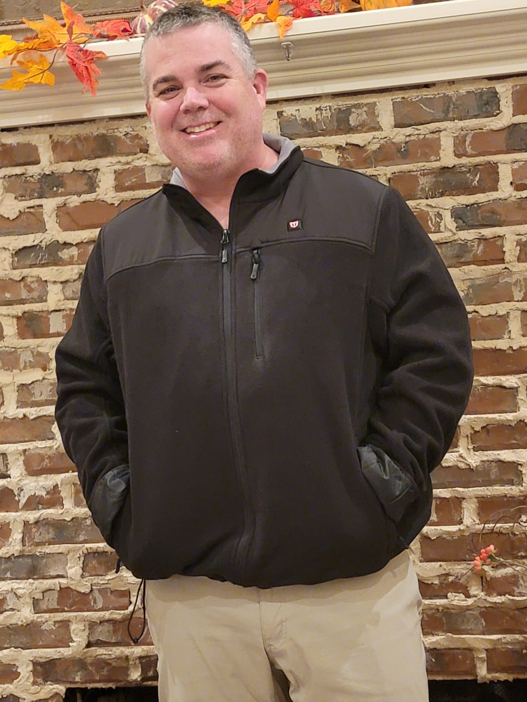 Customer photo review of TIDEWE Men’s Heated Jacket Fleece with Battery Pack, Rechargeable Coat for Hunting (Black, Camo, Size S-XXXL)