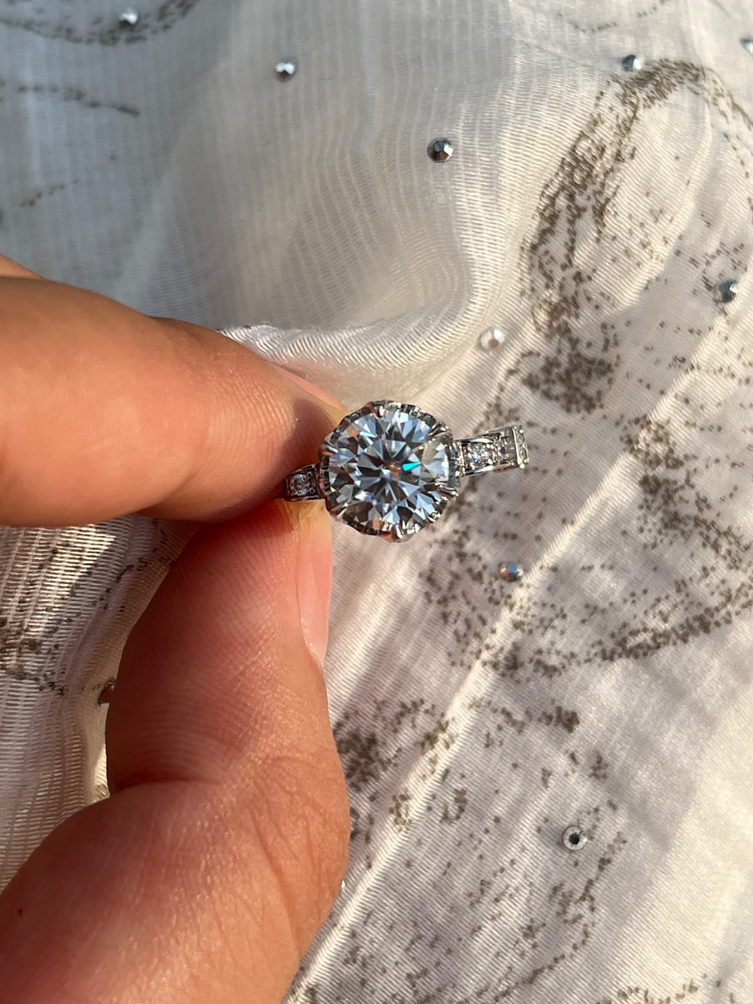 Customer photo review of S925 Moissanite 1.0~2.0 Carat Engagement Ring Promise Ring For Women