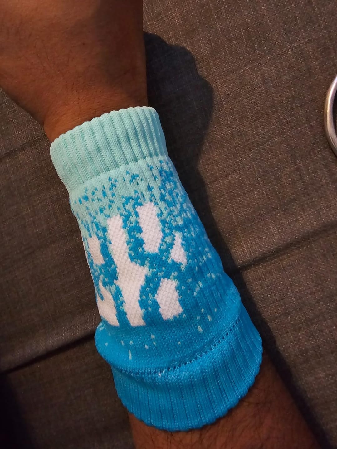 Customer photo review of LYFT-RX Gradient Sweatbands - Cyan (1 Pair, 1 Size Fits All)