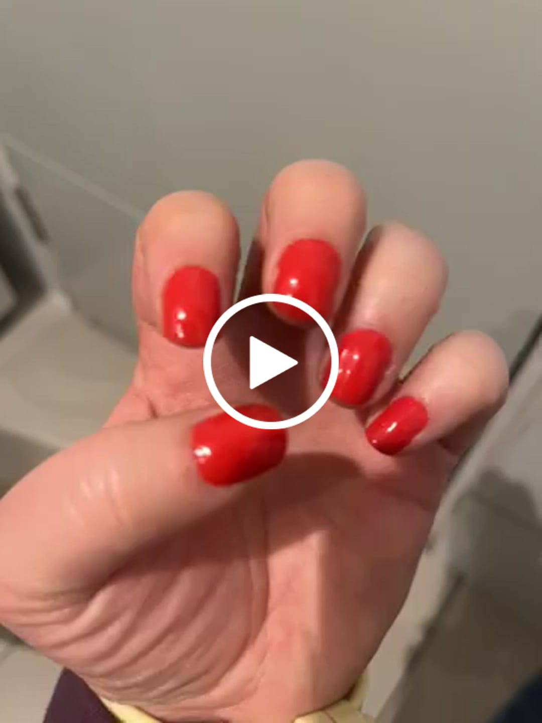 Customer video review of Rojo Copihue | Stickers de Esmalte