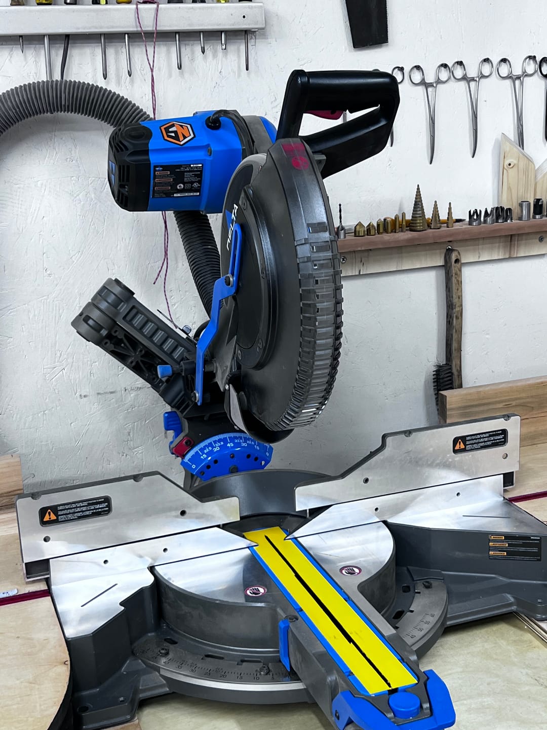 Customer photo review of Delta Cruzer Miter Saw Dust Collection