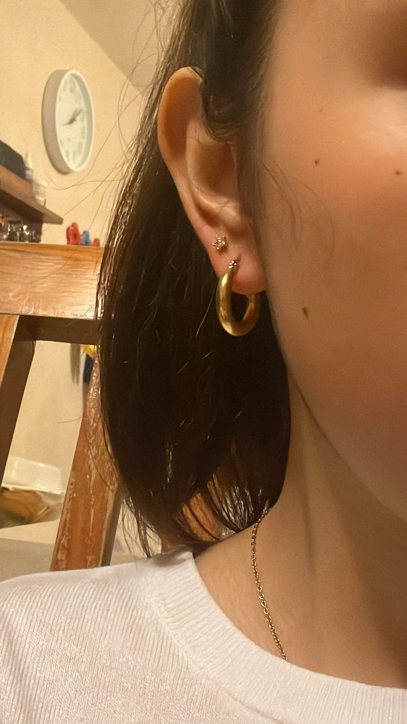 Customer photo review of Aretes Olivia