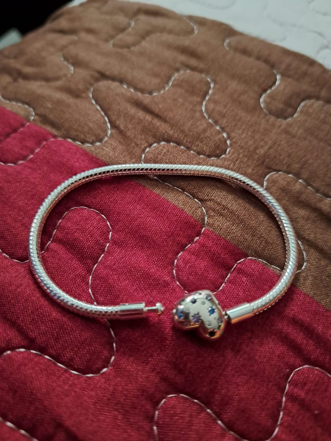 Customer photo review of Pulsera Corazon Noche Estrellada