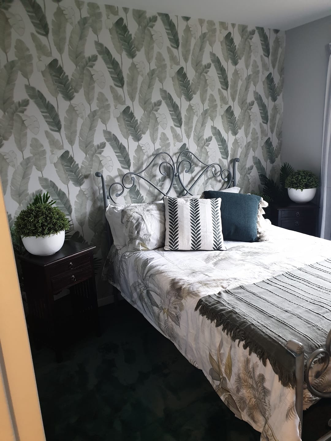 Customer photo review of Bali Fronds Wallpaper - Green