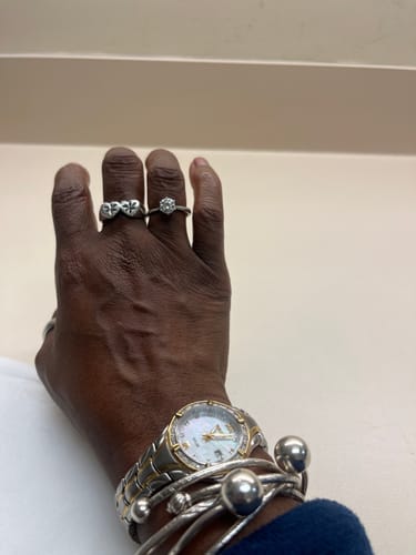 Customer photo review of 0.50/1.00 Carats VVS1 Moissanite Rings for Women 0185