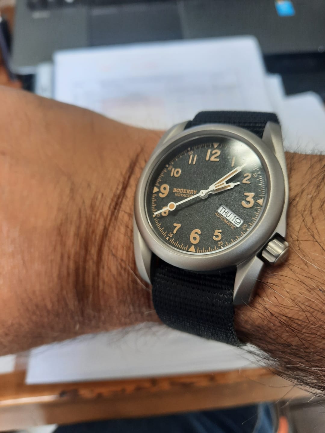 Customer photo review of VOYAGER - 100M Waterproof Titanium Automatic Field Watch | Volcanic Gray-Day,Date