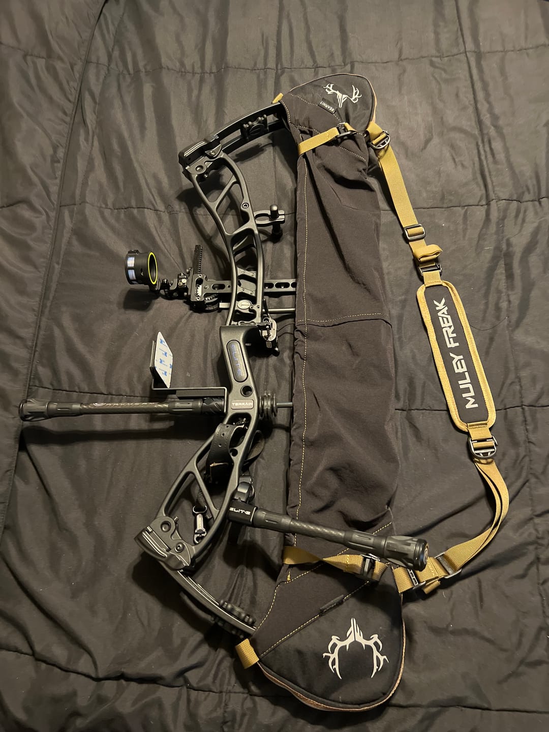 Customer photo review of Defender Bow Cover/Sling