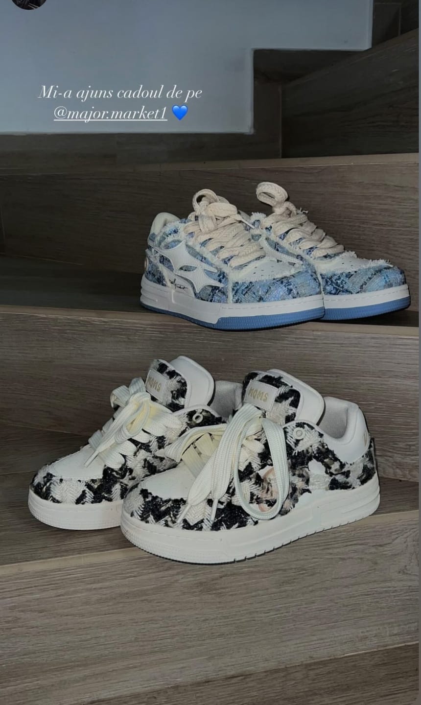 Customer photo review of Wolf Double Tongue Sneakers