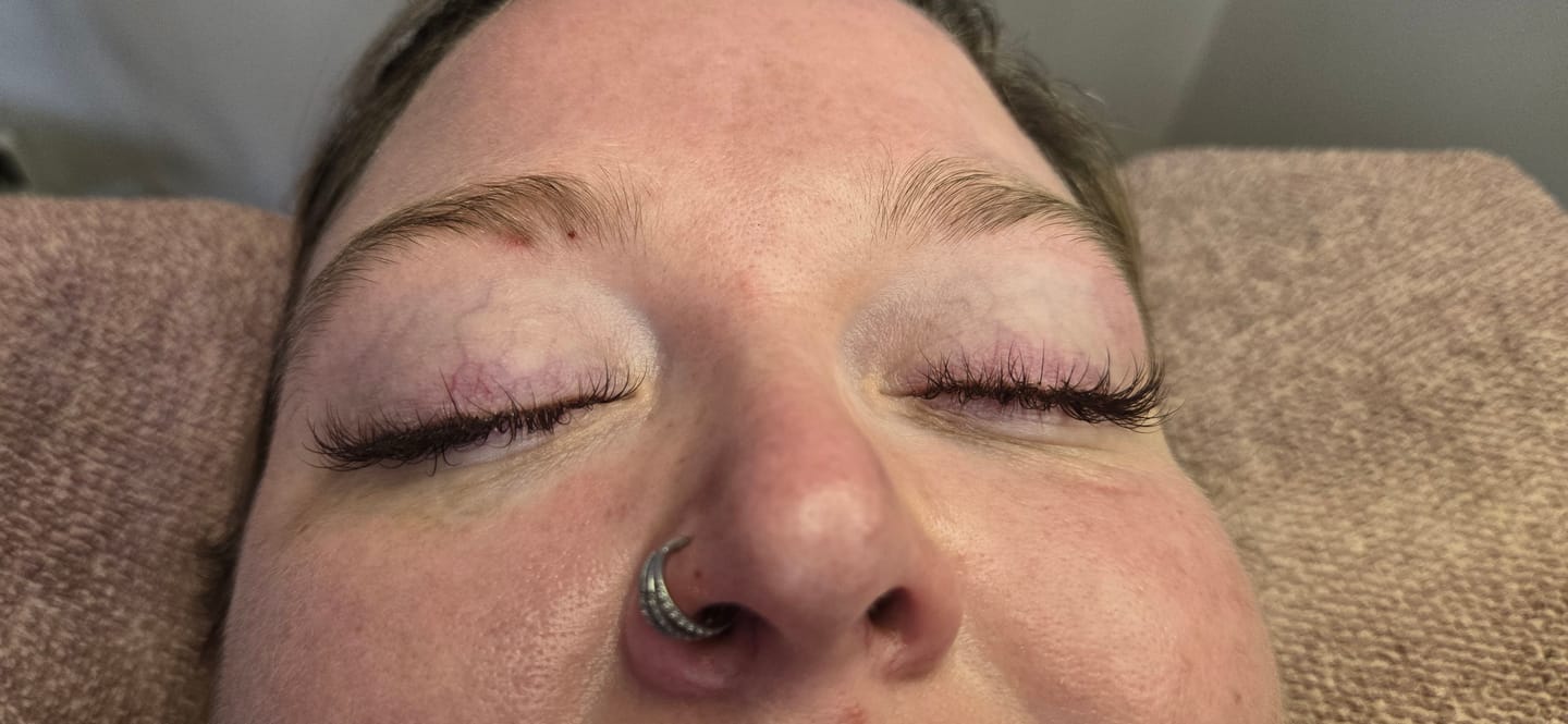 Customer photo review of UV Lash Glue Clear 5ml